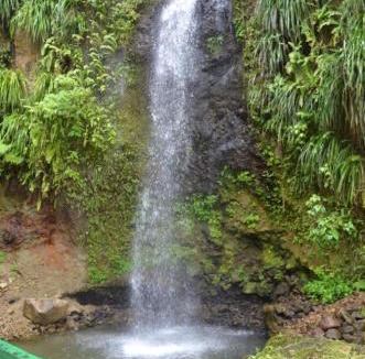 Rowland House | Couples Escape Hot Tub Riverfront