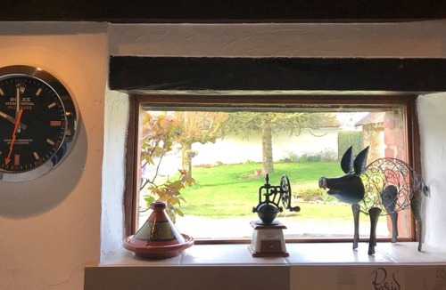 Saint-Yrieix-la-Perche Cottage | Couples Peace & Tranquility