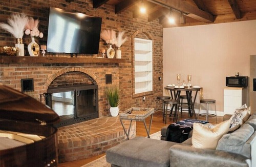 Merrillville House | Couples Getaway - Guesthouse/In-Law Suite with Jacuzzi/Sauna/Pool
