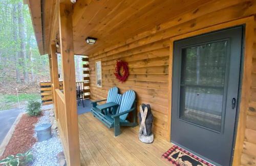 Intervale House | Couples Getaway Log Cabin in the White Mountains