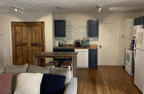 Westphalia House | Couples' Hideaway - Relaxing barndominium with hammock, firepit, & covered patio