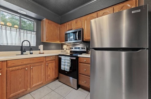 Walden on Lake Conroe Apartment | Couples Lakefront Conroe Retreat
