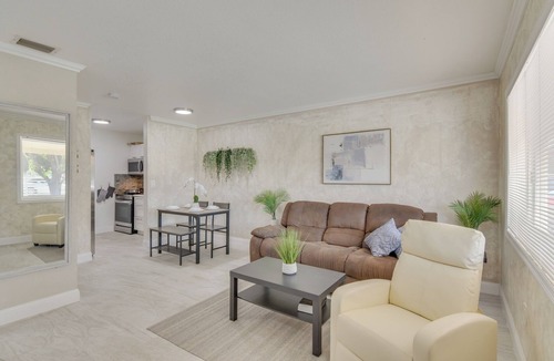 Miami Gardens Apartment | Couple’s Miami Escape 5 Mi to Hard Rock Stadium!