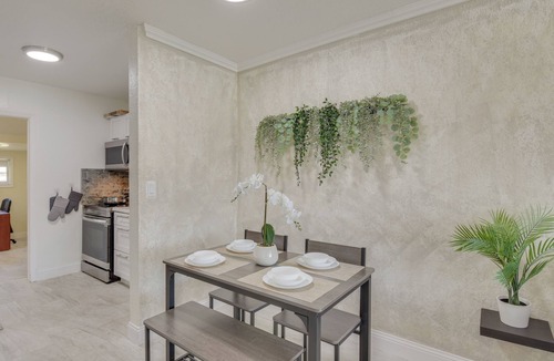 Miami Gardens Apartment | Couple’s Miami Escape 5 Mi to Hard Rock Stadium!
