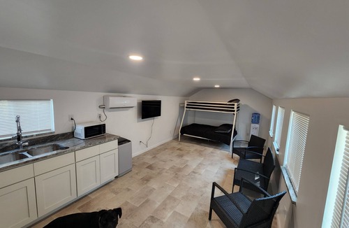 Leadwood Cabin | Couples Retreat cabin 2