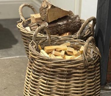 Skelmersdale House | Couples - Retreat Dog Friendly