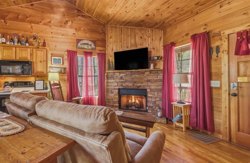 Cleveland Cabin | Couples Retreat – Romantic and Relaxing Cabin Retreat