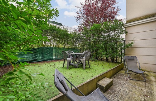 Serris Apartment | Cour de la Garonne -Proche Disneyland avec parking