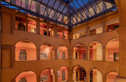 Old Lyon Hotel | Cour des Loges Lyon, A Radisson Collection Hotel