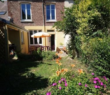 Revin House | Cour et Jardin