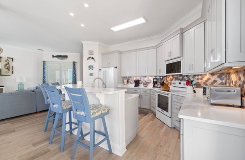 Southpointe House | Courageous Beach House-Beachfront-4BR-Pet Friendly-Pool