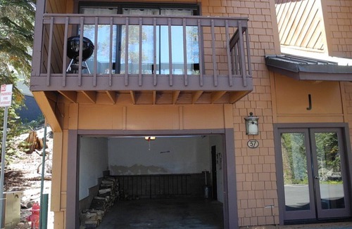 Mammoth Lakes Condo | Courchevel 37
