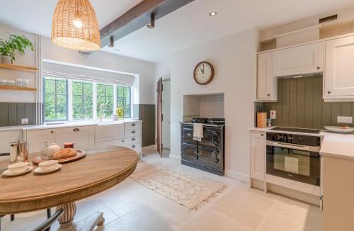 Brimpsfield House | Court Cottage