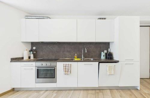 Curio Apartment | Court House Curio