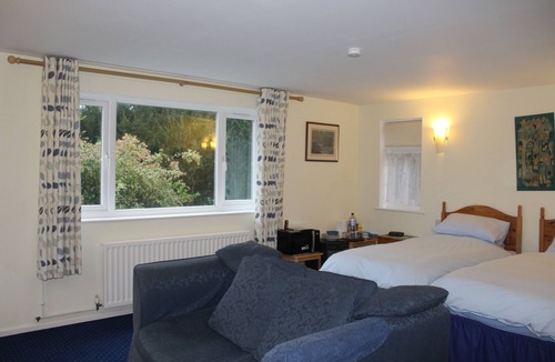 West Hoathly Bed & Breakfast | Courtlands Nurseries B&B