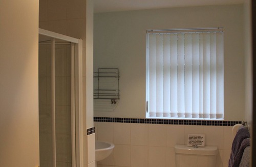 West Hoathly Bed & Breakfast | Courtlands Nurseries B&B