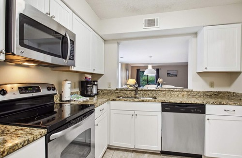 Hilton Head Island Villa | Courtside 46 - Spacious First Floor End Unit
