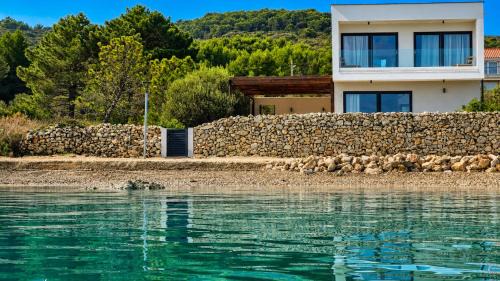 Dobropoljana Villa | Courtside Luxury Villa Dalmatia