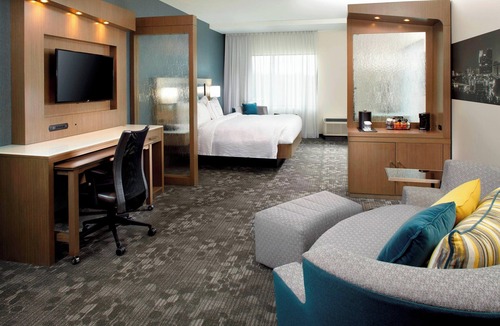 Elizabeth Park Valley Hotel | Courtyard Akron Downtown