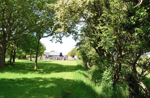 Lessingham Cottage | Courtyard Barn - UK11927
