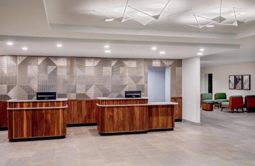 Marlborough Hotel | Courtyard Boston Marlborough