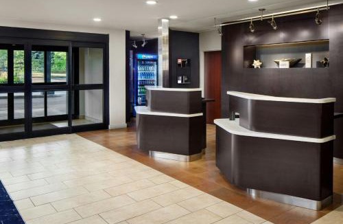 Longmont Hotel | Courtyard Boulder Longmont