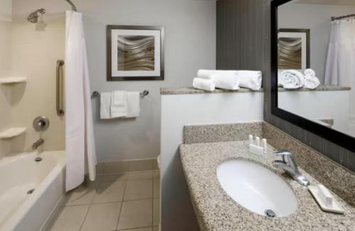 Bristol Hotel | Courtyard Bristol