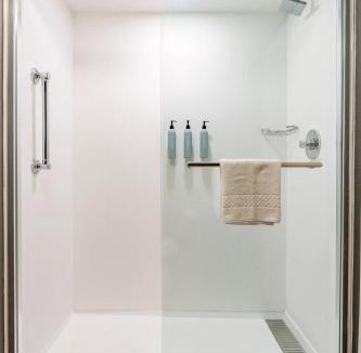 Williston South Hotel | Courtyard Burlington Williston