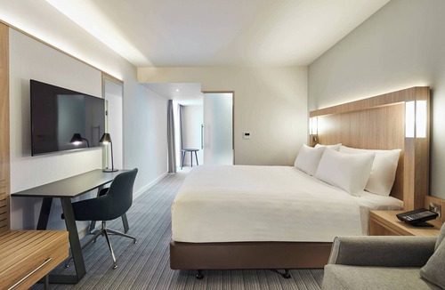 Newcastle-Under-Lyme Hotel | Courtyard by Marriott Keele Staffordshire