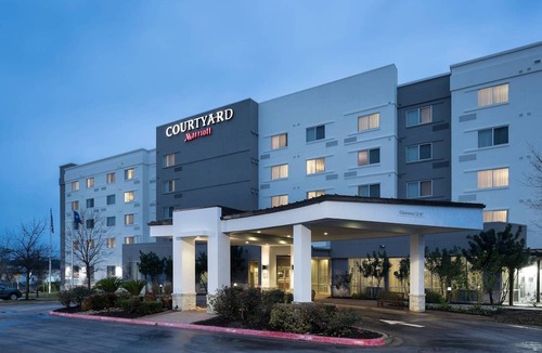 McNeil Hotel | Courtyard by Marriott Austin North/Parmer Lane