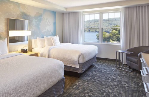 Lake George Hotel | Courtyard by Marriott Lake George