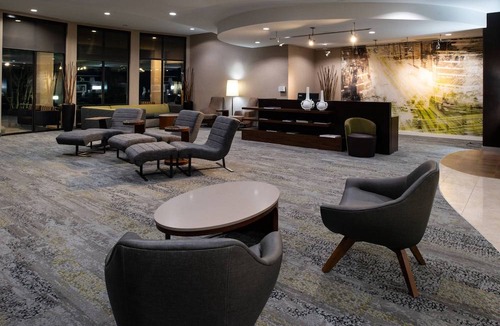 High Point Hotel | Courtyard by Marriott High Point