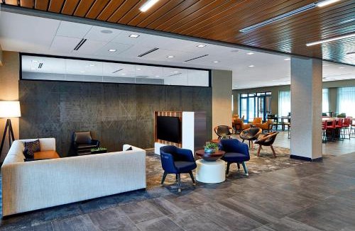St. Louis Park Hotel | Courtyard by Marriott Minneapolis West