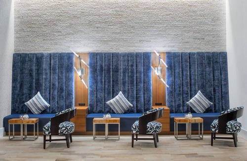 Downtown Hotel | Courtyard by Marriott Stamford Downtown