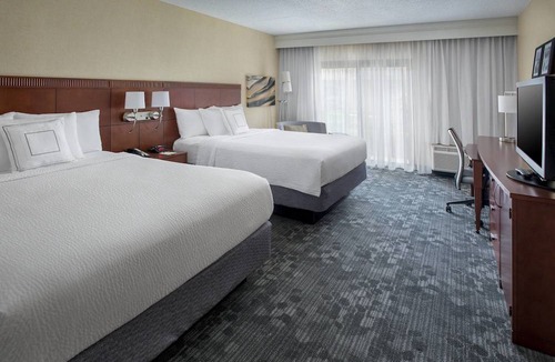 Andover Hotel | Courtyard by Marriott Boston Andover