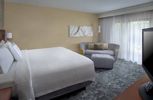 Andover Hotel | Courtyard by Marriott Boston Andover