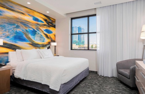 Downtown Niagara Falls Hotel | Courtyard by Marriott Niagara Falls USA