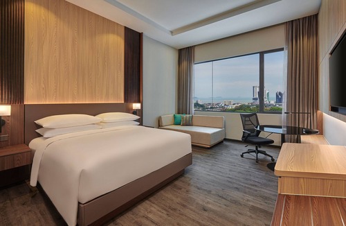 Pengkalan Rama Tengah Hotel | Courtyard by Marriott Melaka
