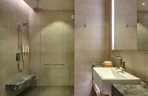 Pengkalan Rama Tengah Hotel | Courtyard by Marriott Melaka