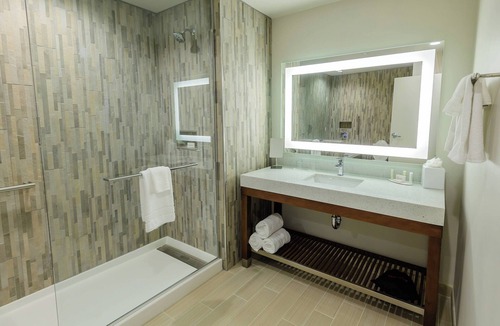Lake Jackson Hotel | Courtyard by Marriott Lake Jackson