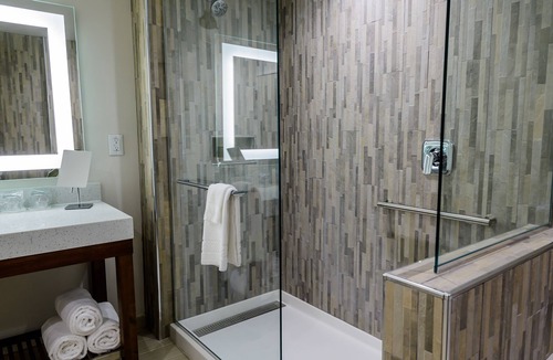 Lake Jackson Hotel | Courtyard by Marriott Lake Jackson