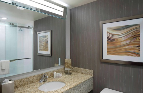 Newtonville Hotel | Courtyard by Marriott Albany Thruway