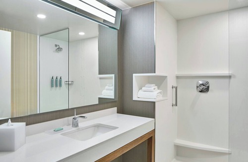 Troy Hotel | Courtyard by Marriott Albany Troy/Waterfront