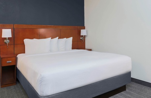 Austin Hotel | Courtyard by Marriott Austin Airport