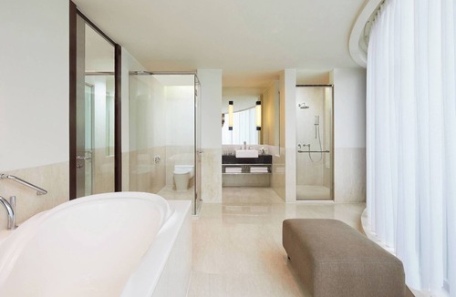 Pasirkaliki Hotel | Courtyard by Marriott Bandung Dago