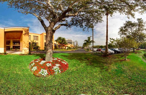 Bradenton Hotel | Courtyard by Marriott Bradenton Sarasota/Riverfront