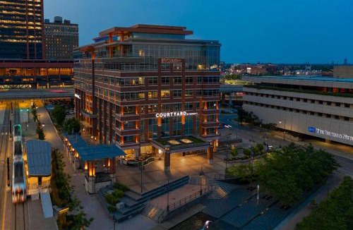 Downtown Buffalo Hotel | Courtyard by Marriott Buffalo Downtown/Canalside
