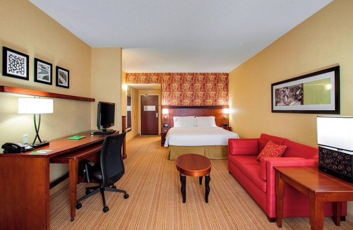 Schaumburg Hotel | Courtyard by Marriott Chicago Schaumburg/Woodfield Mall