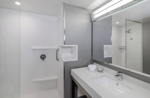 Burlington Hotel | Courtyard by Marriott Burlington