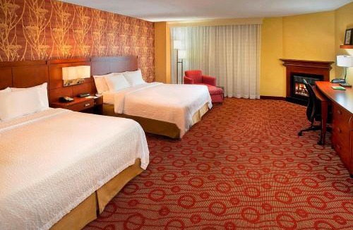 Fallsview Hotel | Courtyard by Marriott Niagara Falls